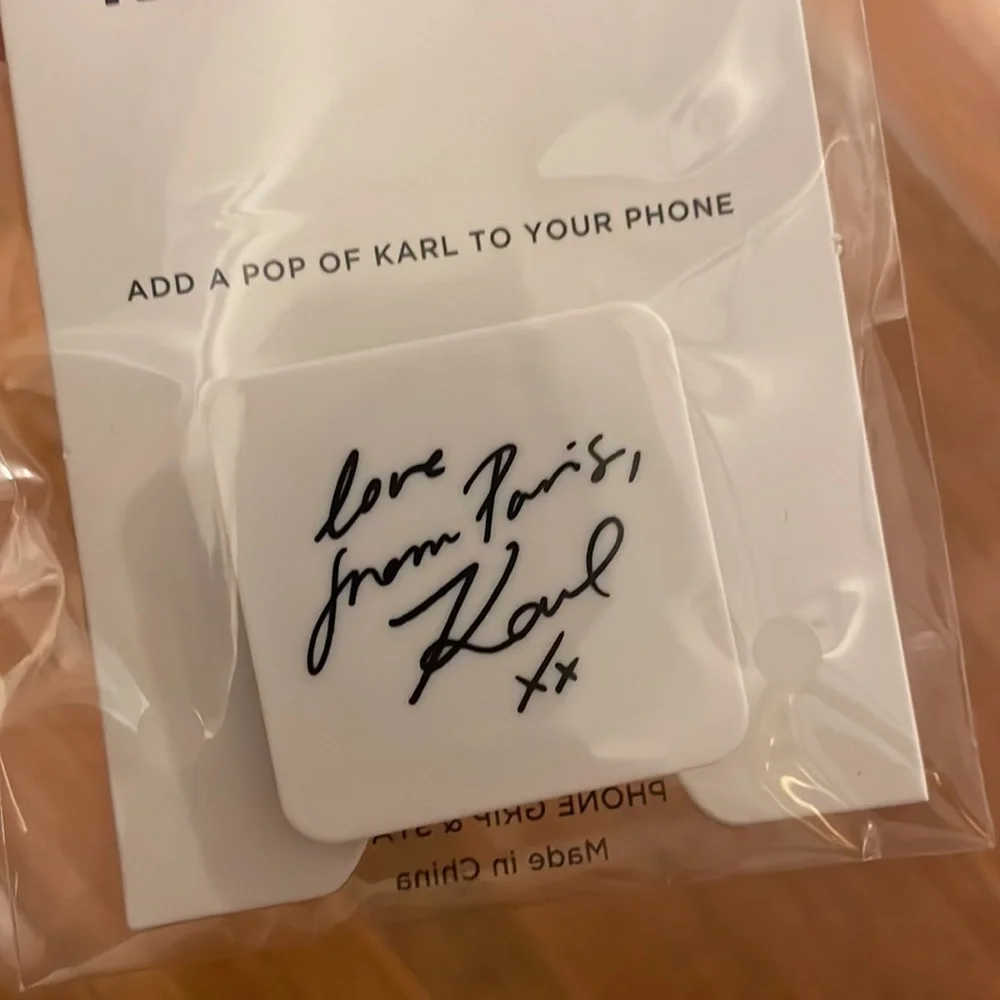 Karl lagerfeld phone grip & stand